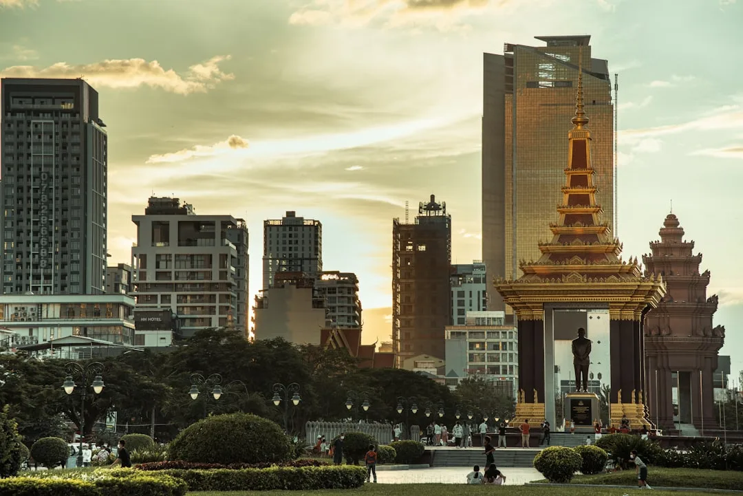 Jadwal live draw KHM pagi 4D - Phnom Penh Cambodia cityscape, daily 11:35 WIB