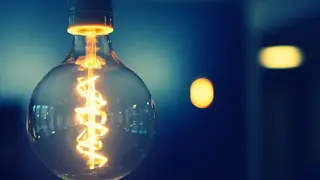 Ilustrasi mimpi bola lampu — erek-erek 2D 12