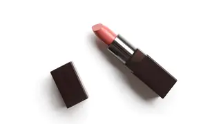 Ilustrasi mimpi lipstik — erek-erek 2D 49