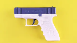 Ilustrasi mimpi pistol mainan — erek-erek 2D 71